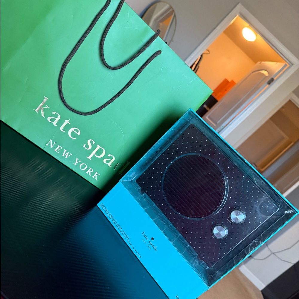 KATE SPADE - Picture 4 of 17